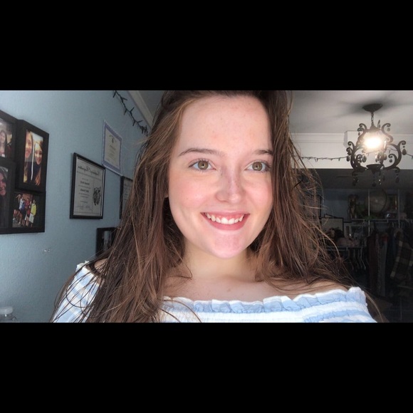 Meet your Posher, Brennah - Picture 5 of 8